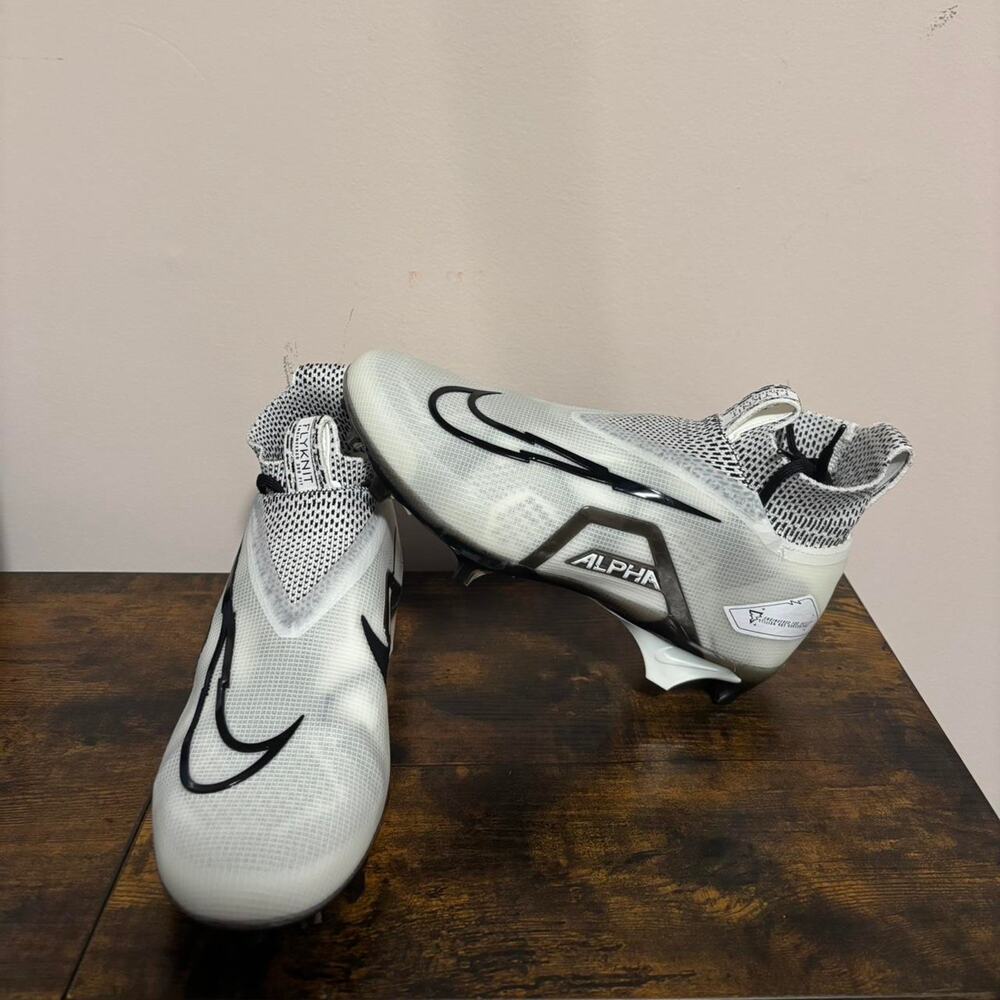 Nike alpha menace elite 3
